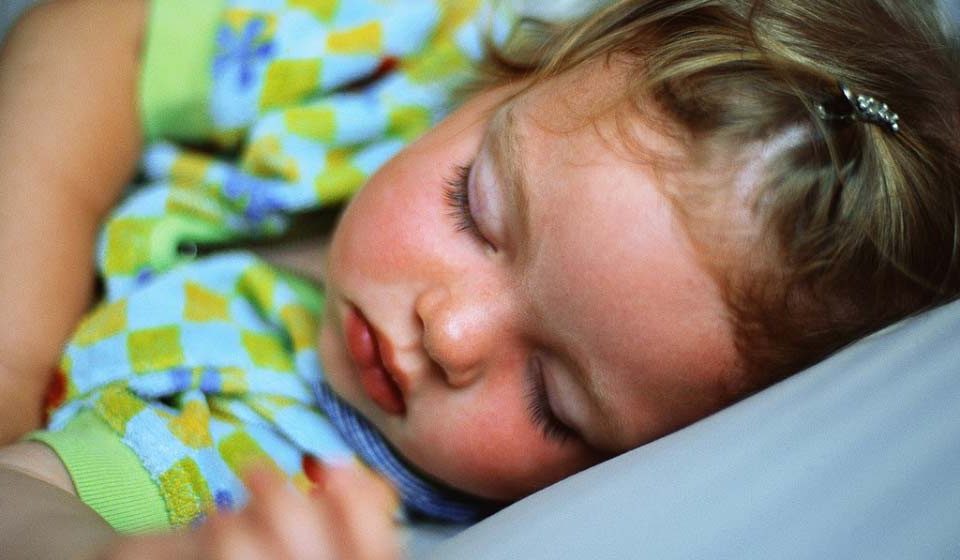 زمان مناسب برای خواب کودک - میترانیتا